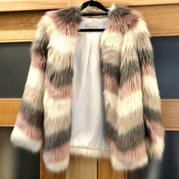 DONNA SALYERS FABULOUS FURS~Tibby Collarless~ FAUX FUR COAT~CHEVRON MULTI SZ SM - Picture 5 of 5